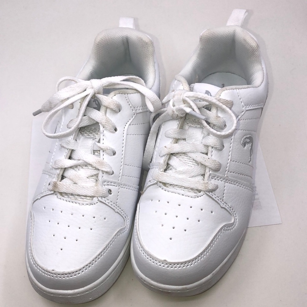 Kids Shaq White Sneakers Size 1